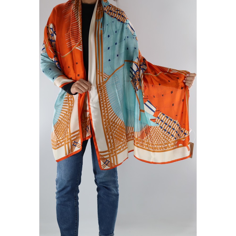 Patterned scarf